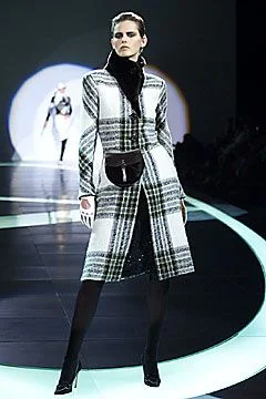 Look 16